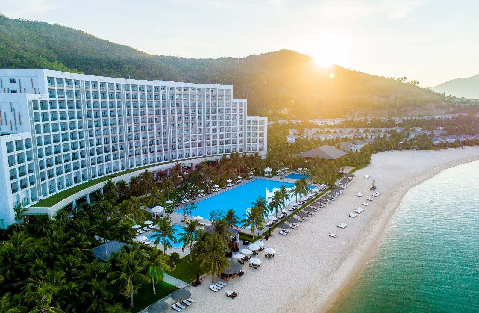 Top 10 Khách Sạn Hot Nhất Ở Nha Trang – Thiên Đường Nghỉ Dưỡng Ven Biển